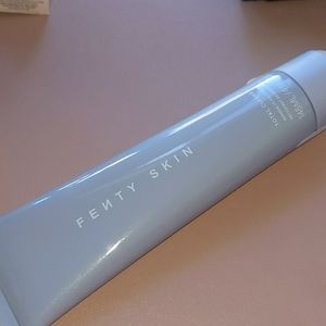 Fenty Skin Total Cleanser Cleans'r